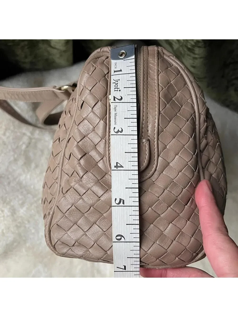 BV Style intrecciato woven leather bowler tan beige  Satchel Handbag Meyers VTG